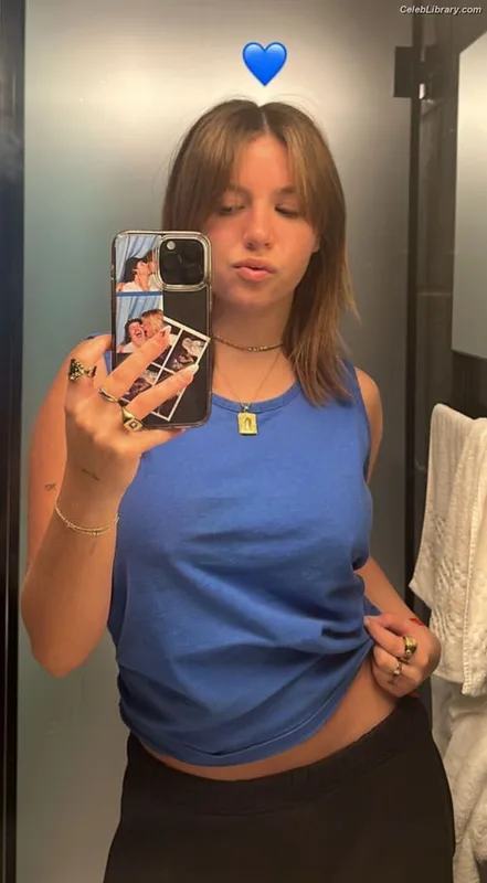 Mackenzie Ziegler photo 23 of 1167