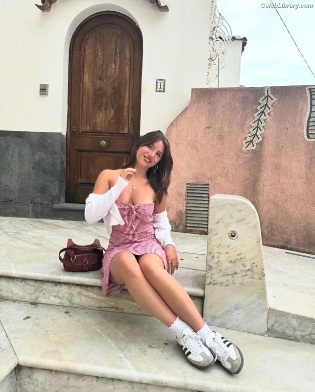Mackenzie Ziegler photo 14 of 1167