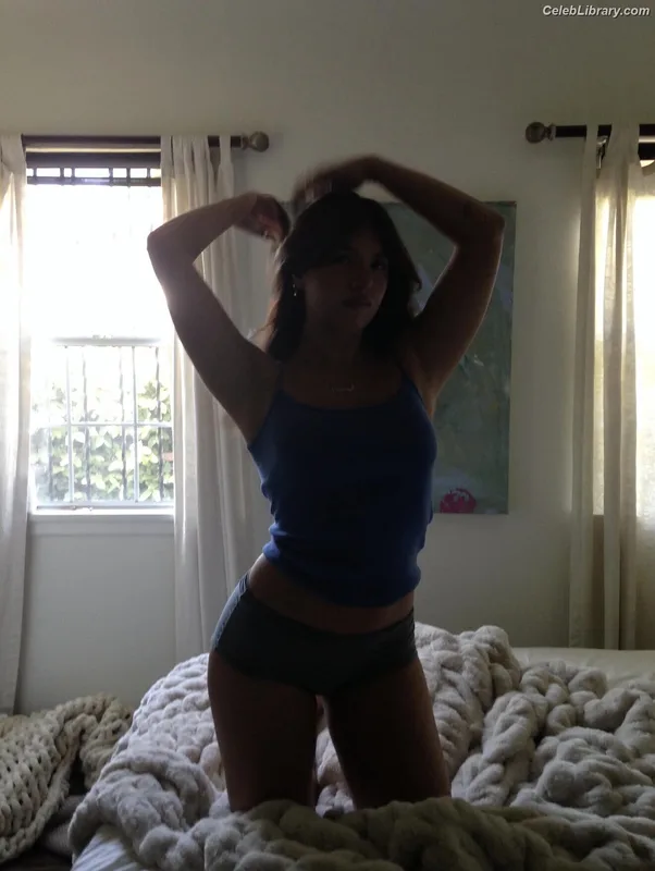 Mackenzie Ziegler photo 24 of 1167