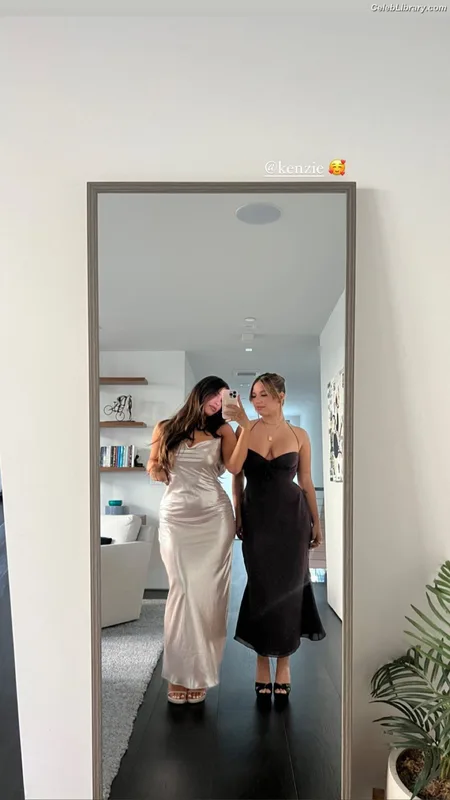 Mackenzie Ziegler photo 13 of 1167