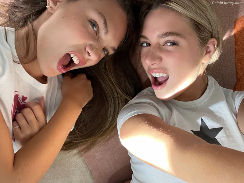Mackenzie Ziegler photo 17 of 1167