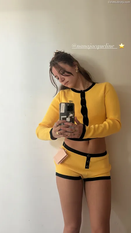 Mackenzie Ziegler photo 2 of 1167