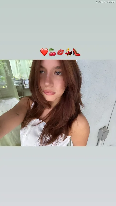 Mackenzie Ziegler photo 4 of 1167
