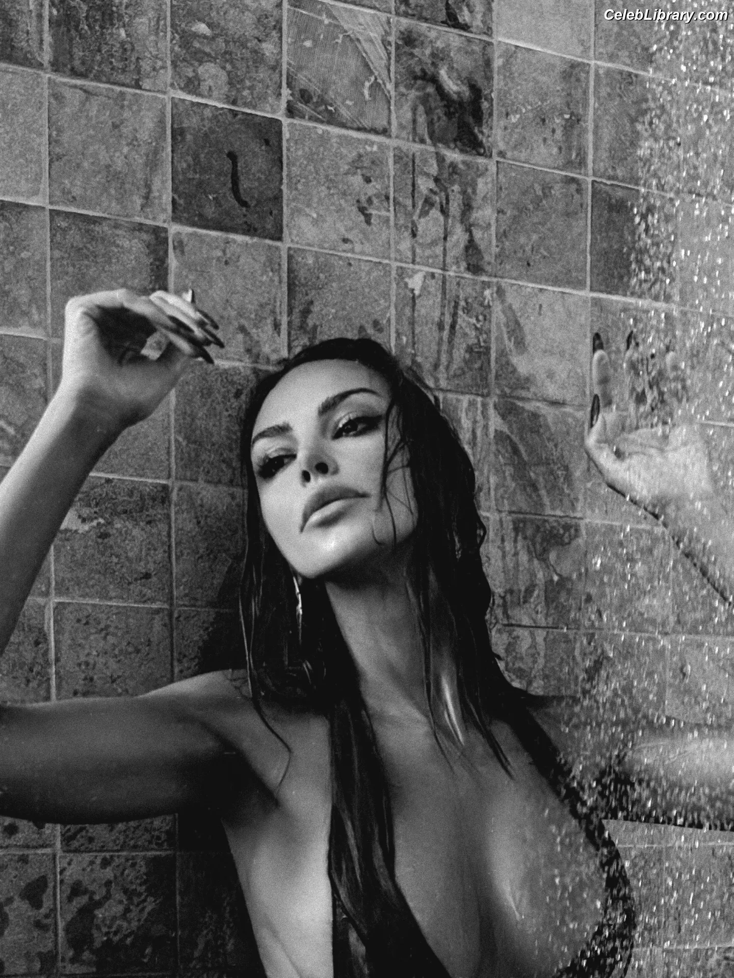 Madalina Diana Ghenea photo 10 of 103