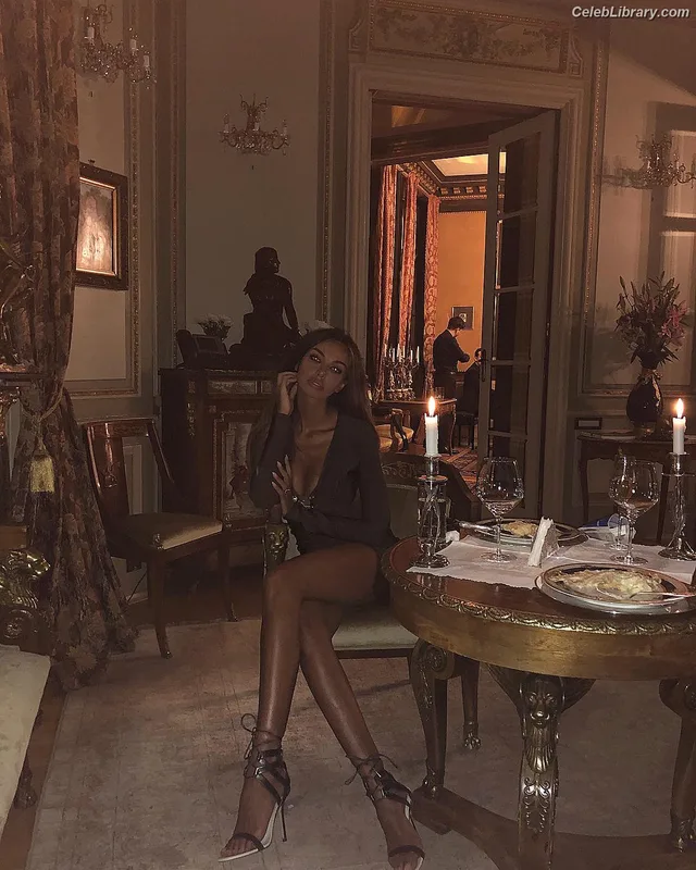 Madalina Diana Ghenea photo 5 of 97