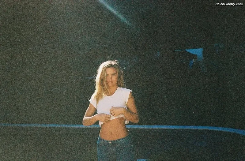 Maddie Hasson photo 9 of 66