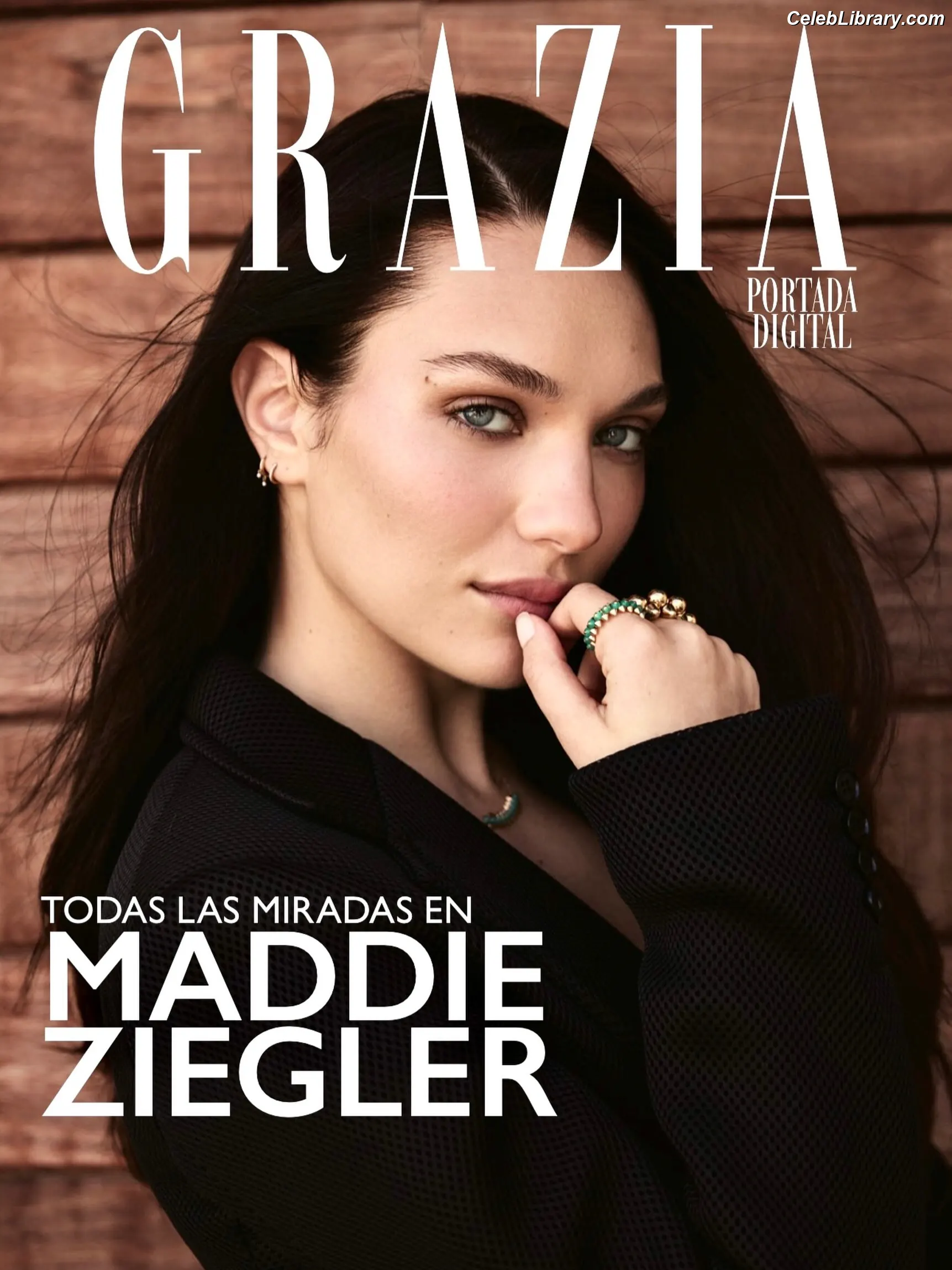 Maddie Ziegler photo 21 of 1036