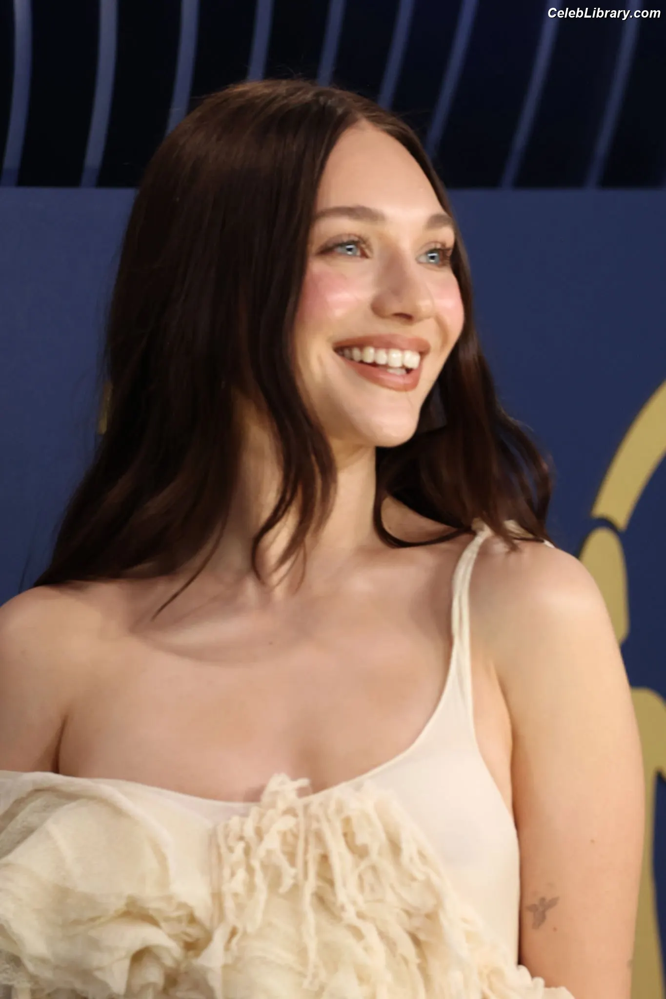 Maddie Ziegler photo 14 of 1036