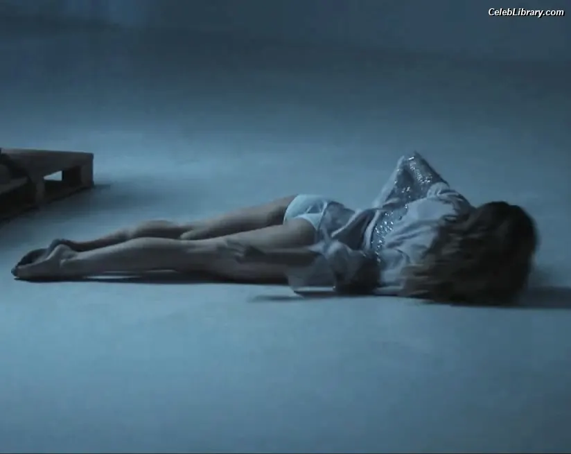 Maddie Ziegler photo 9 of 1036