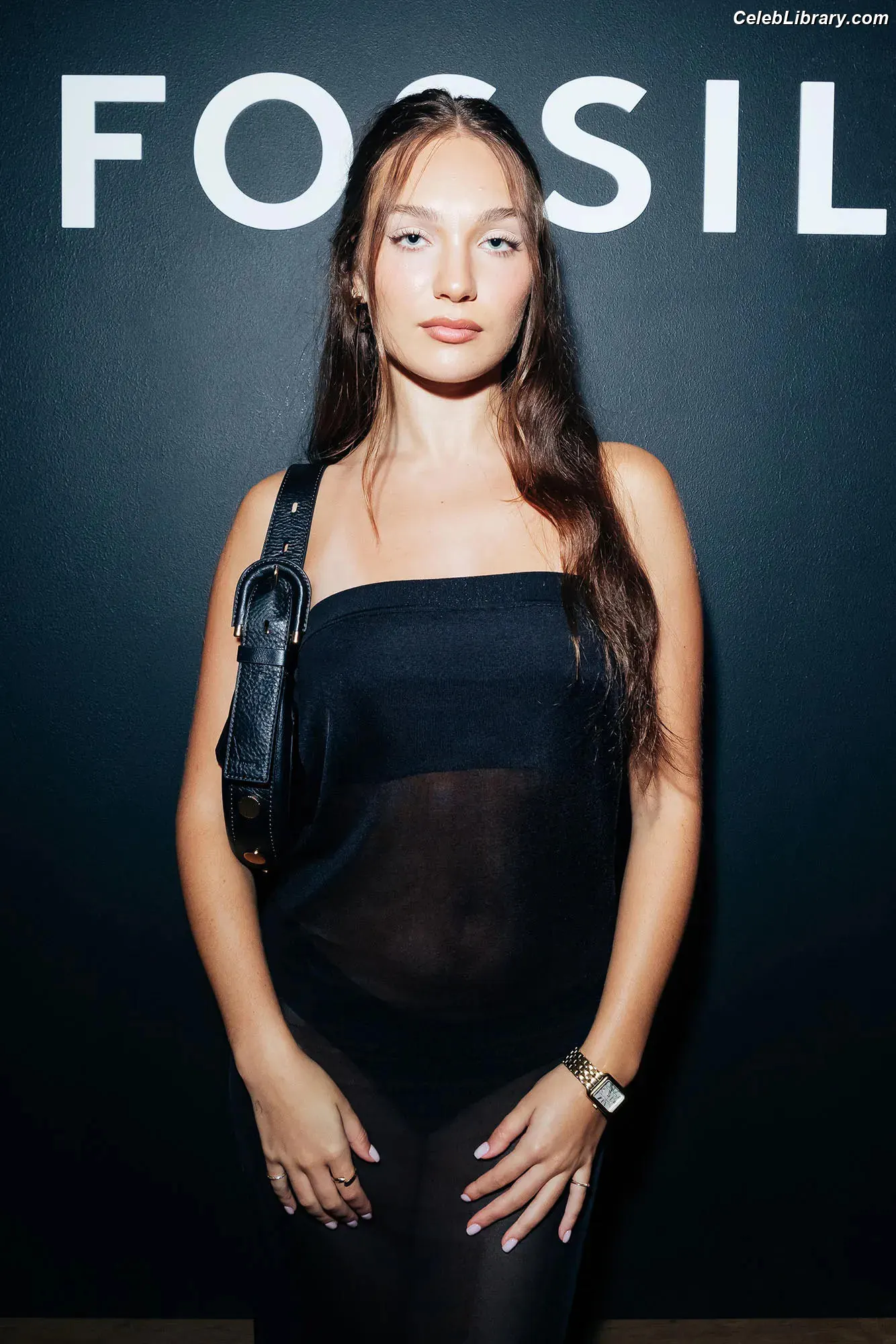 Maddie Ziegler photo 3 of 1036