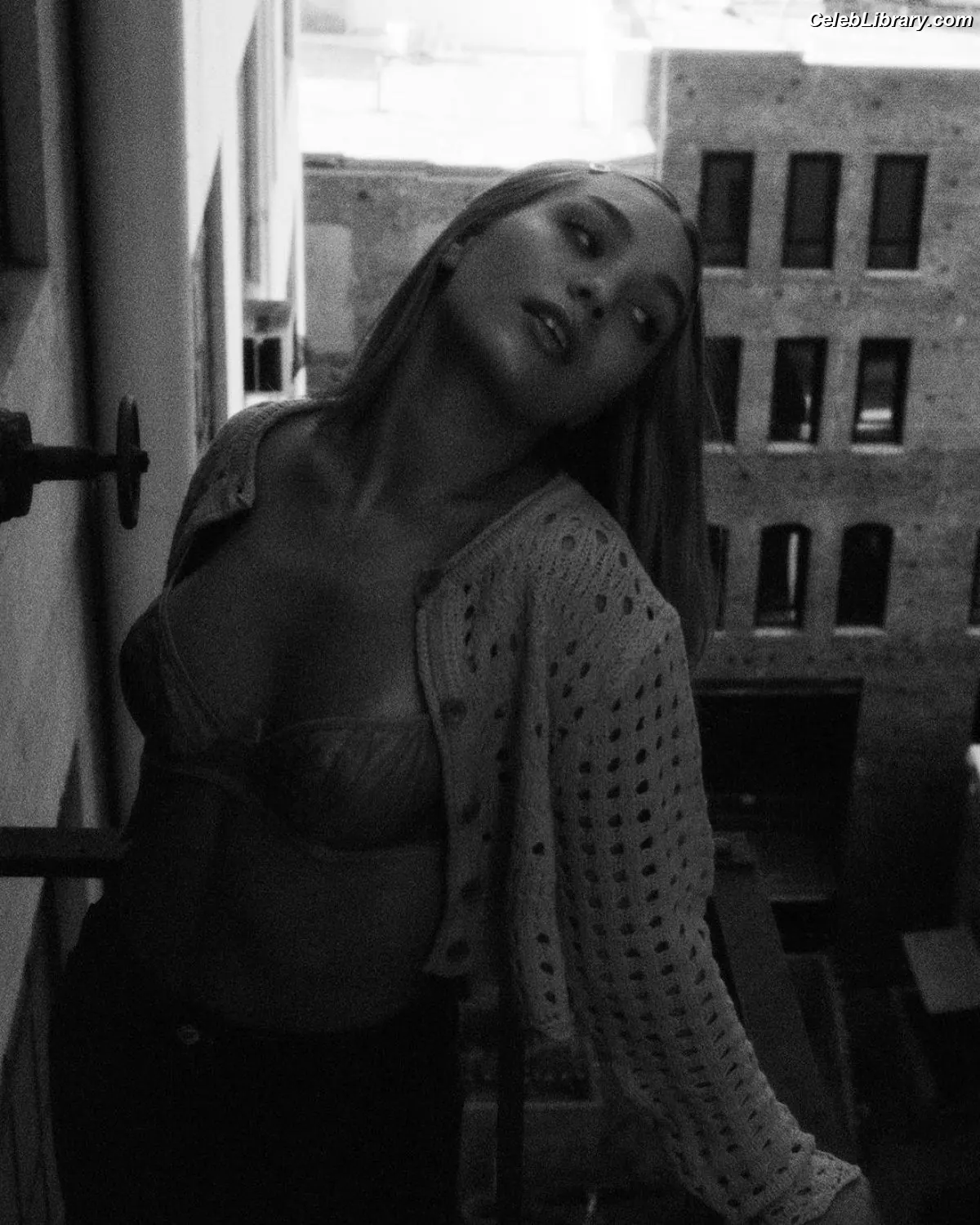 Maddie Ziegler photo 16 of 1036