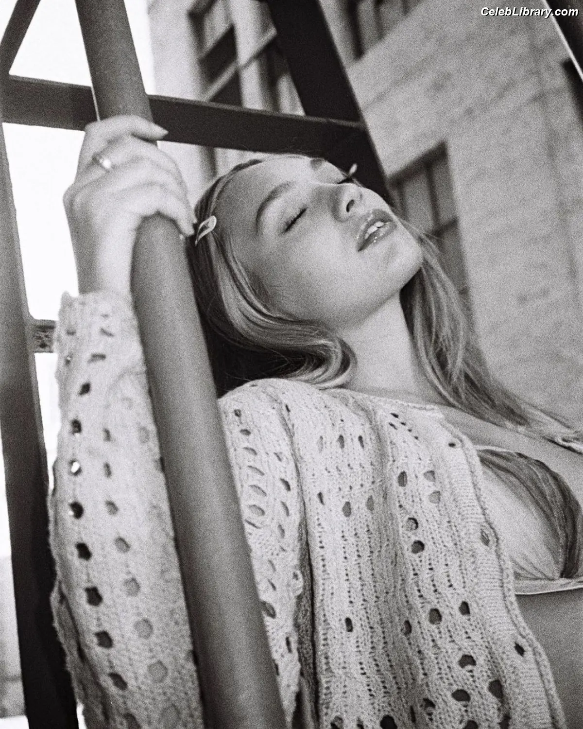 Maddie Ziegler photo 20 of 1036