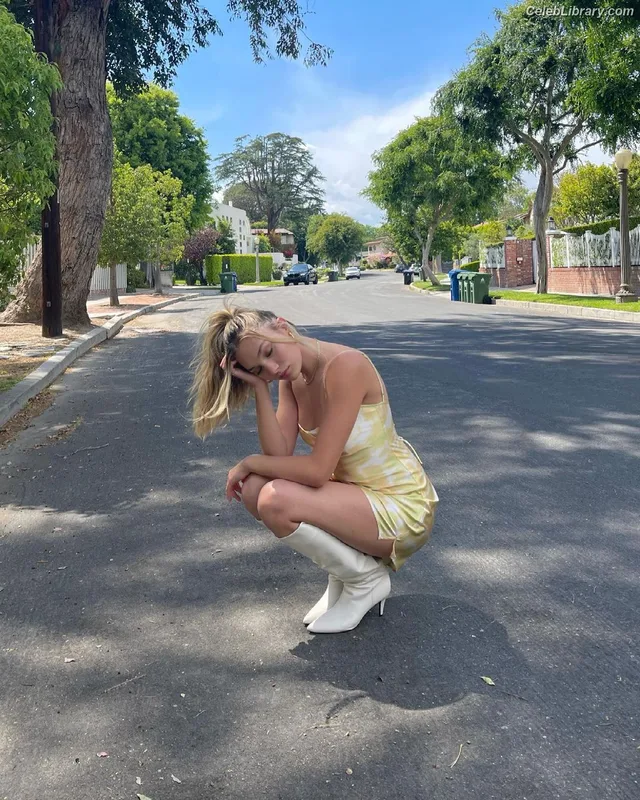 Maddie Ziegler photo 19 of 1039