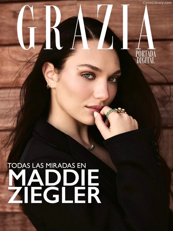Maddie Ziegler photo 21 of 1039