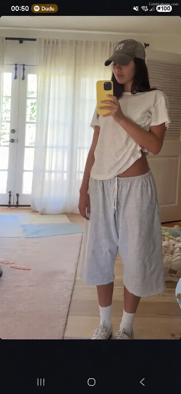 Maddie Ziegler photo 15 of 1039