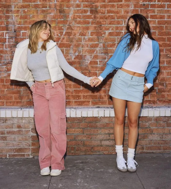 Maddie Ziegler photo 23 of 1039