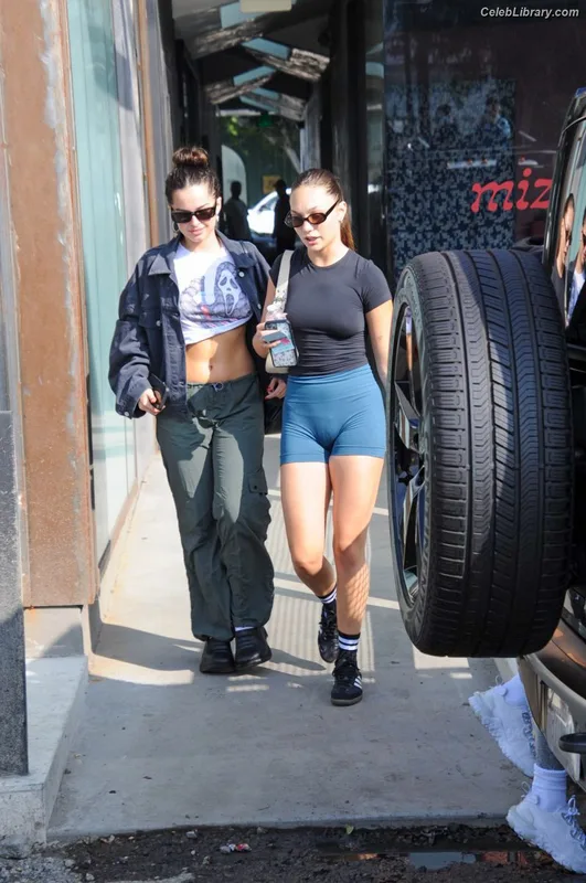 Maddie Ziegler photo 22 of 1039