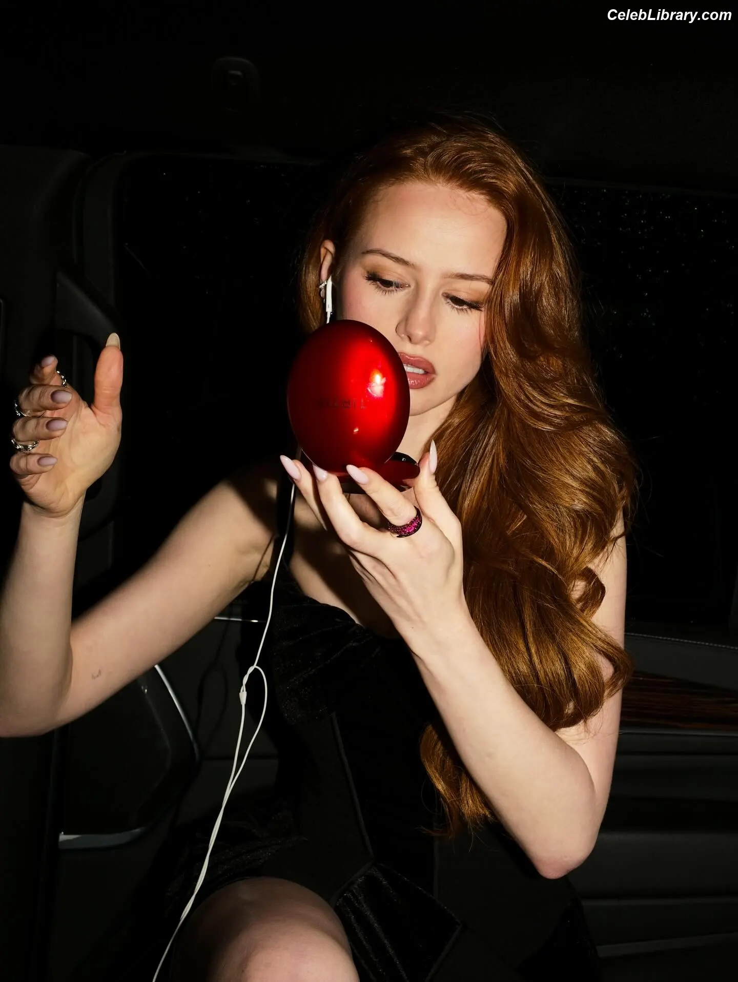 Madelaine Petsch photo 13 of 1789