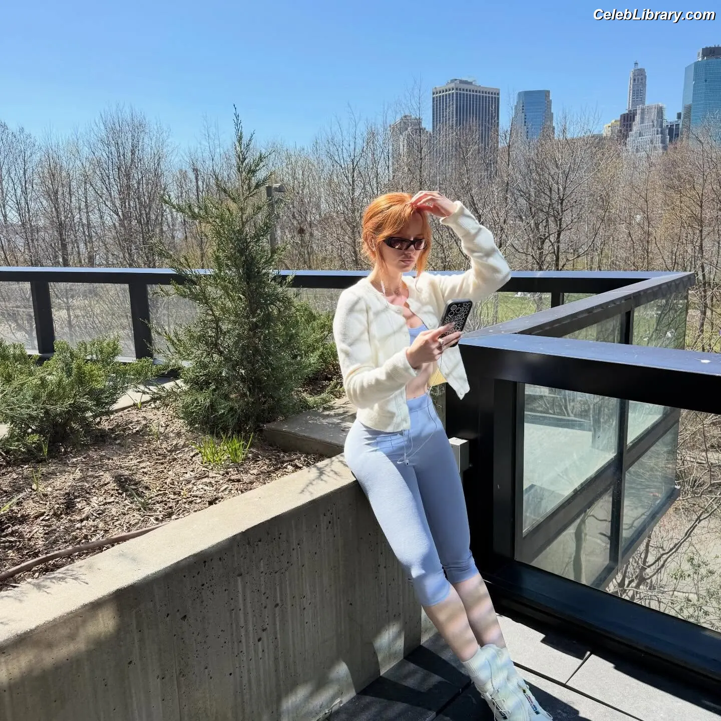 Madelaine Petsch photo 5 of 1789
