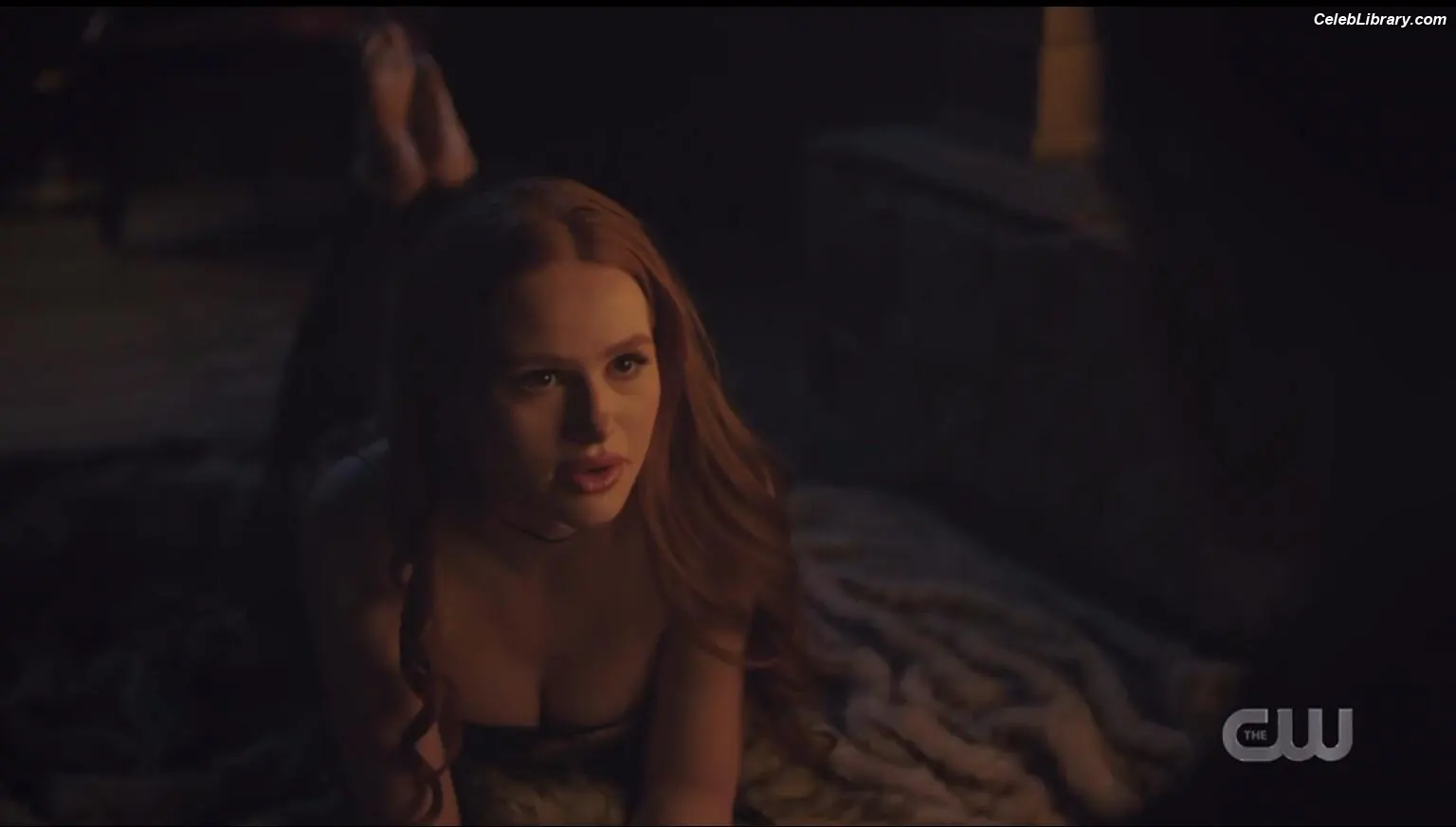 Madelaine Petsch photo 22 of 1789