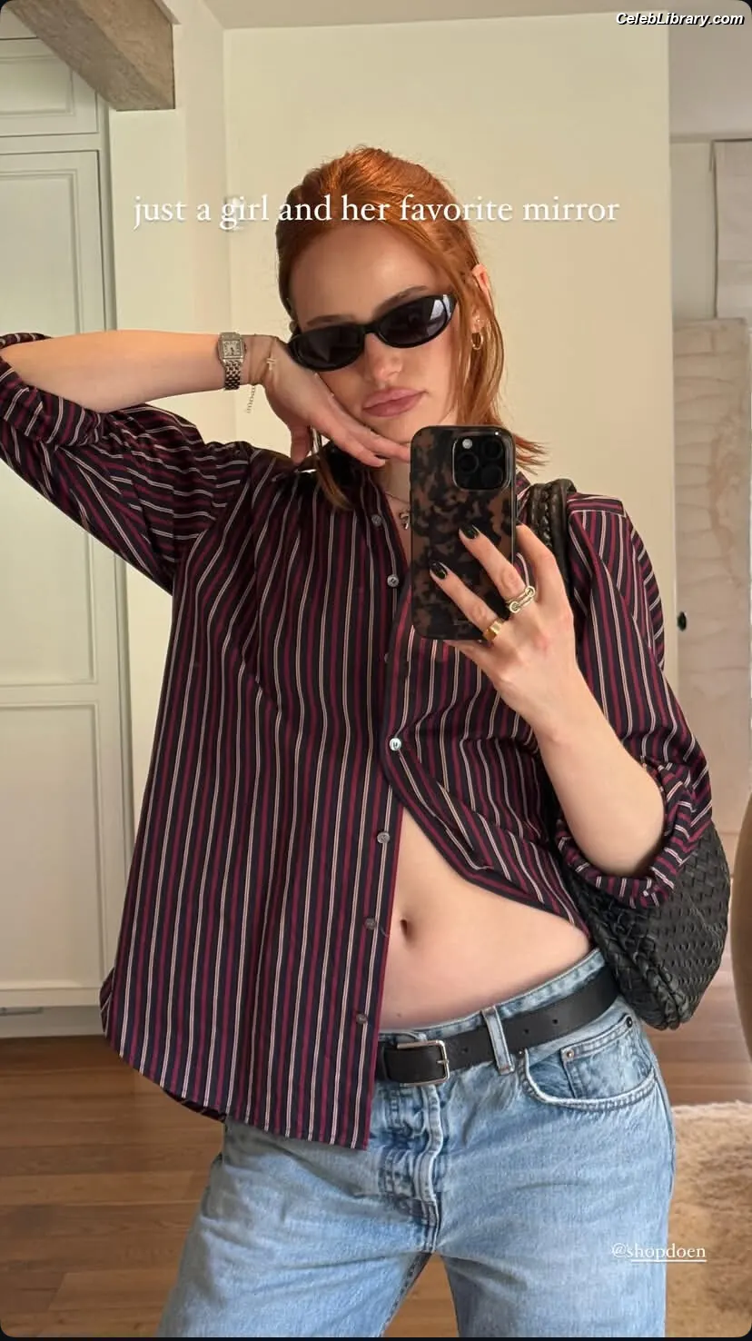Madelaine Petsch photo 1 of 1789