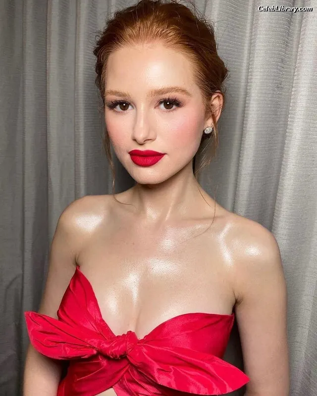 Madelaine Petsch photo 23 of 1789