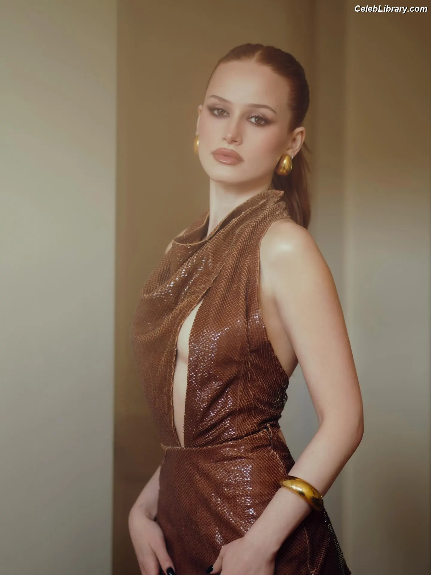 Madelaine Petsch photo 6 of 1789