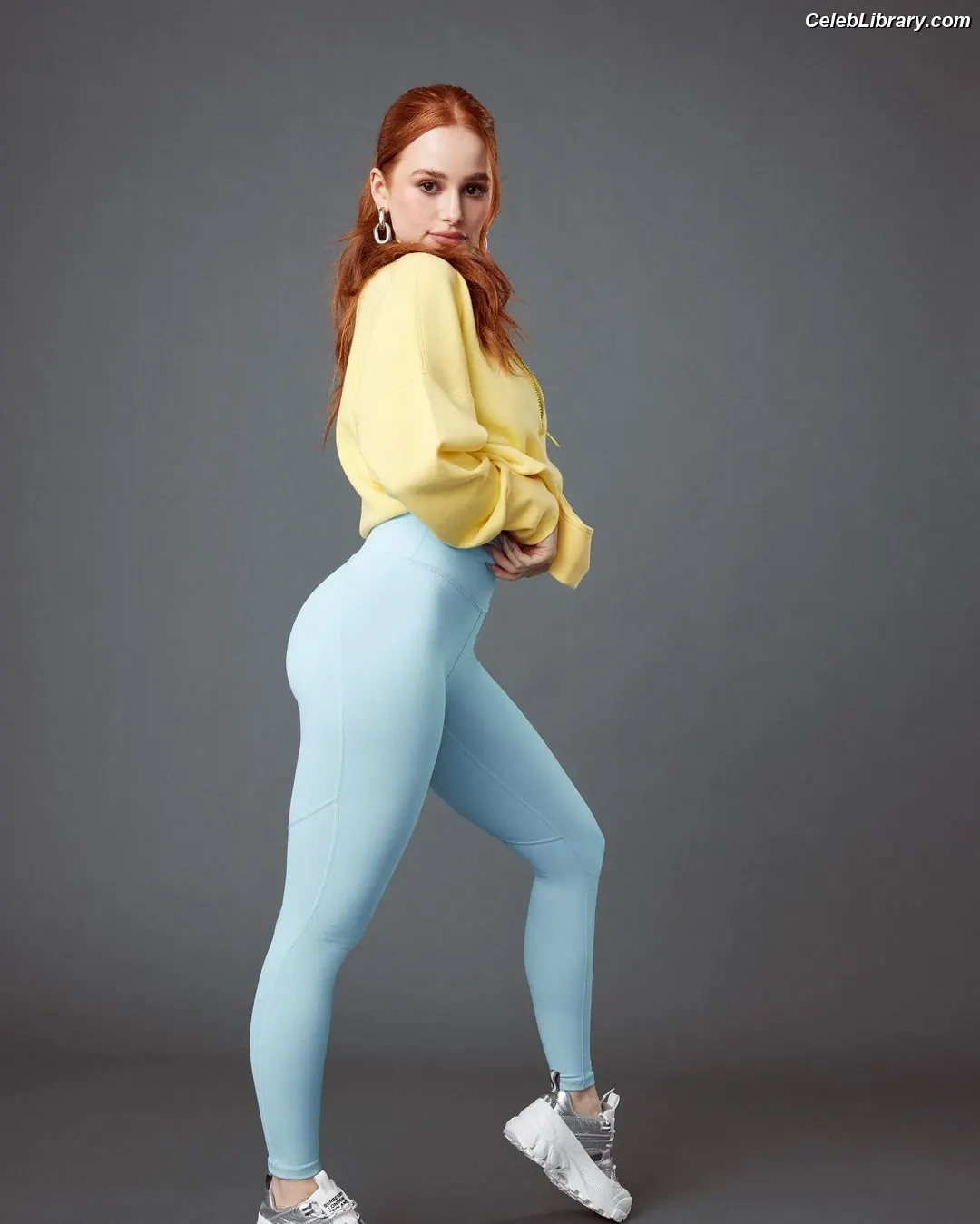 Madelaine Petsch photo 8 of 1789
