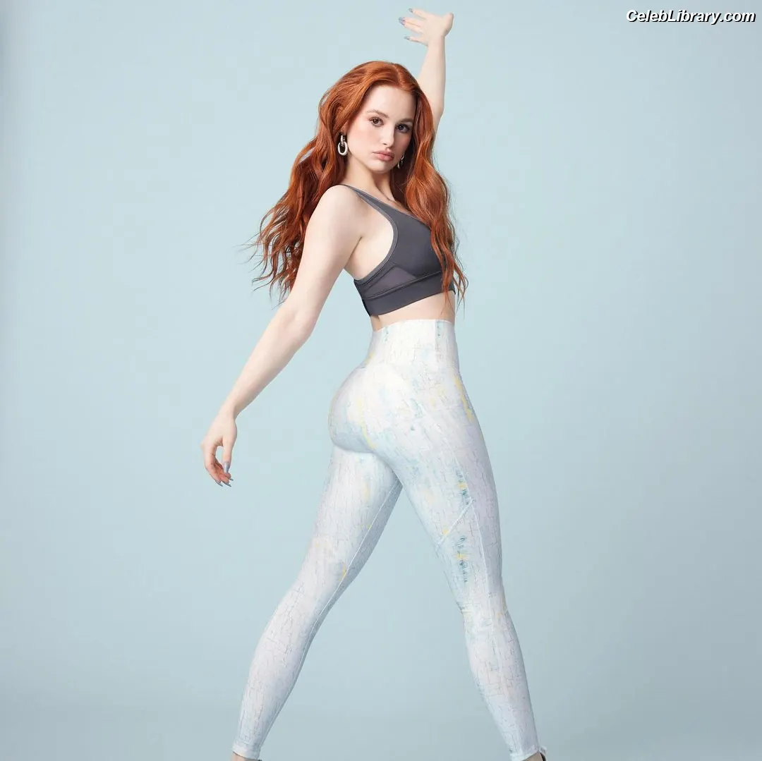 Madelaine Petsch photo 9 of 1789