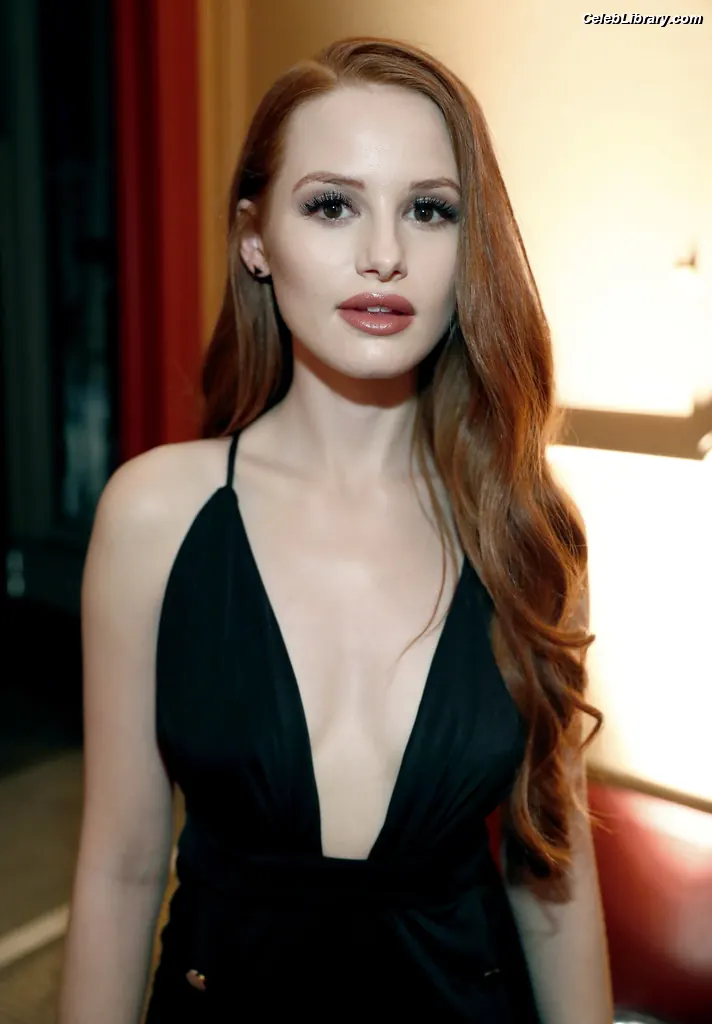 Madelaine Petsch photo 19 of 1789