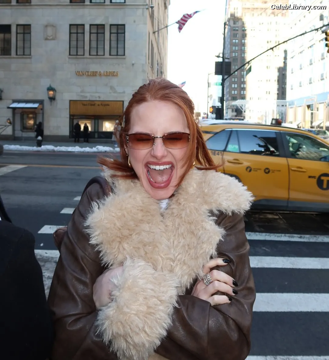 Madelaine Petsch photo 17 of 1789