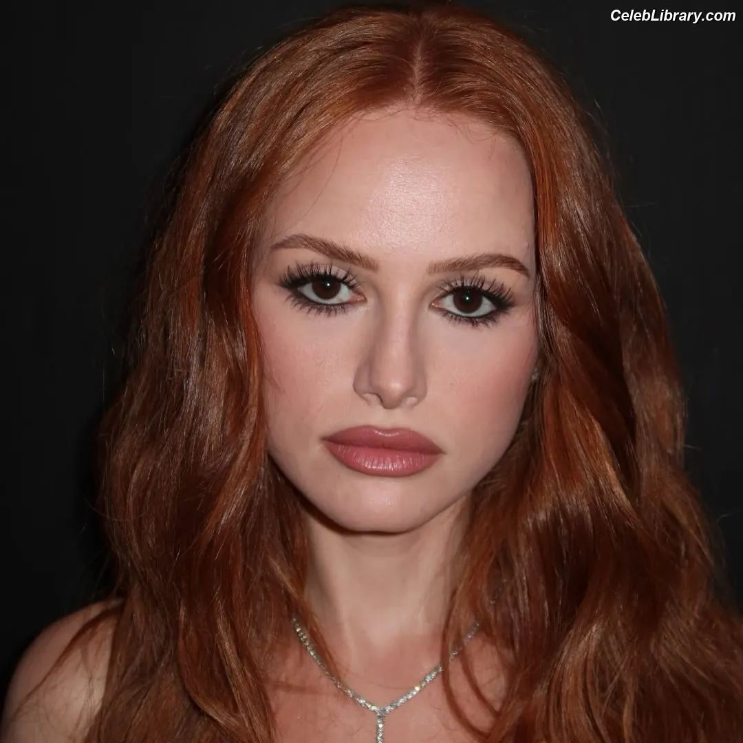 Madelaine Petsch photo 12 of 1789
