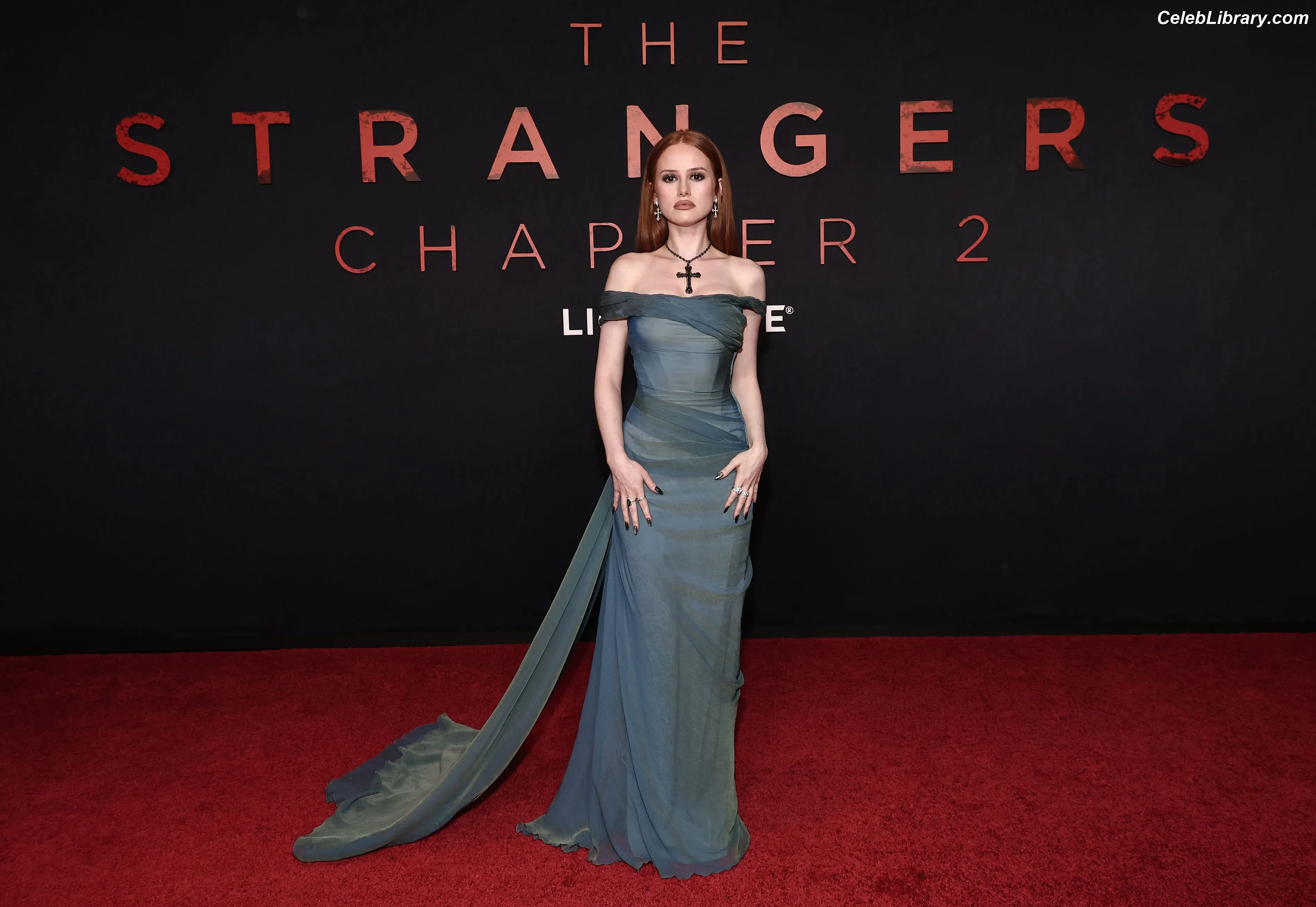 Madelaine Petsch photo 5 of 1789