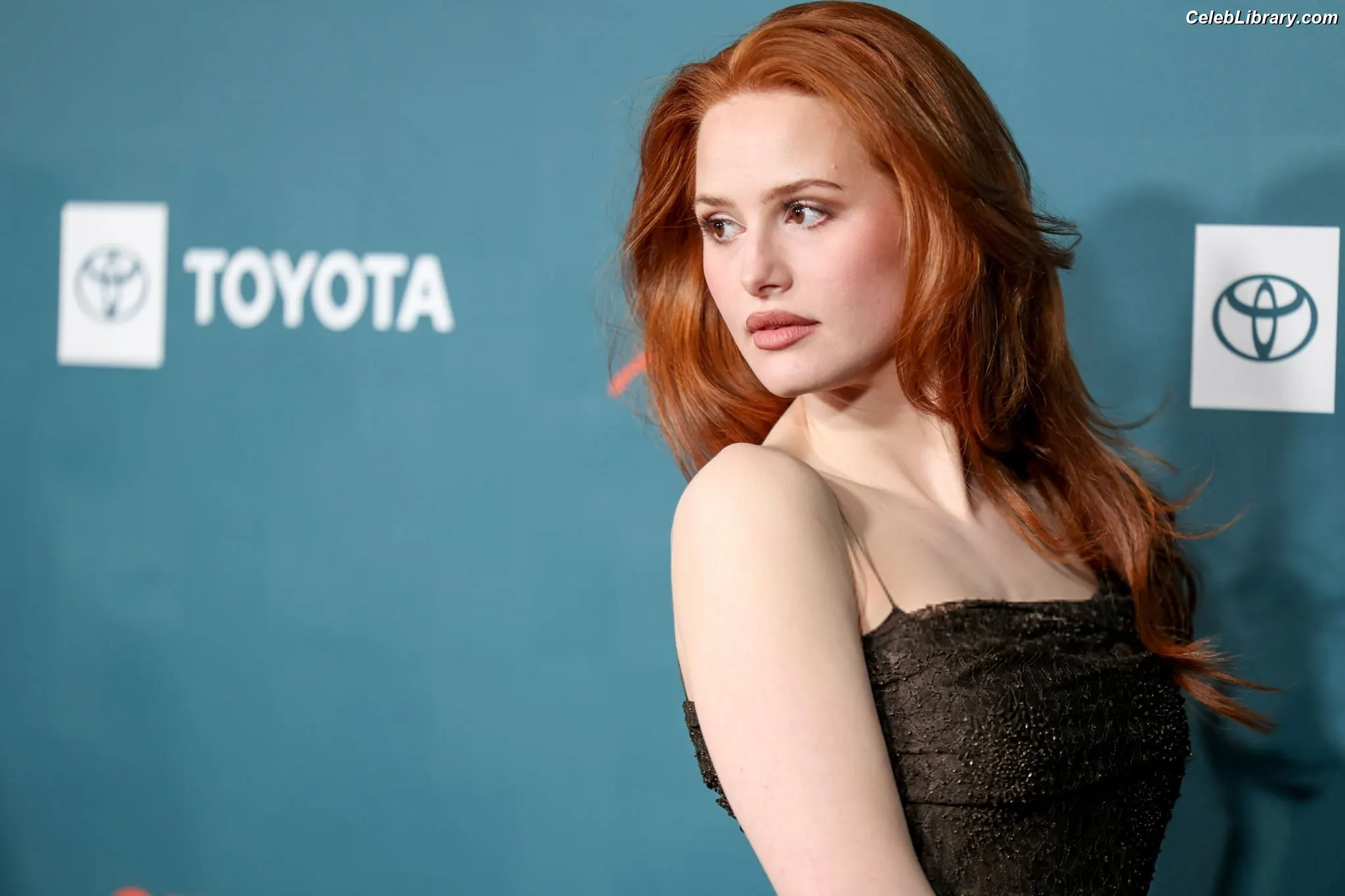 Madelaine Petsch photo 8 of 1789