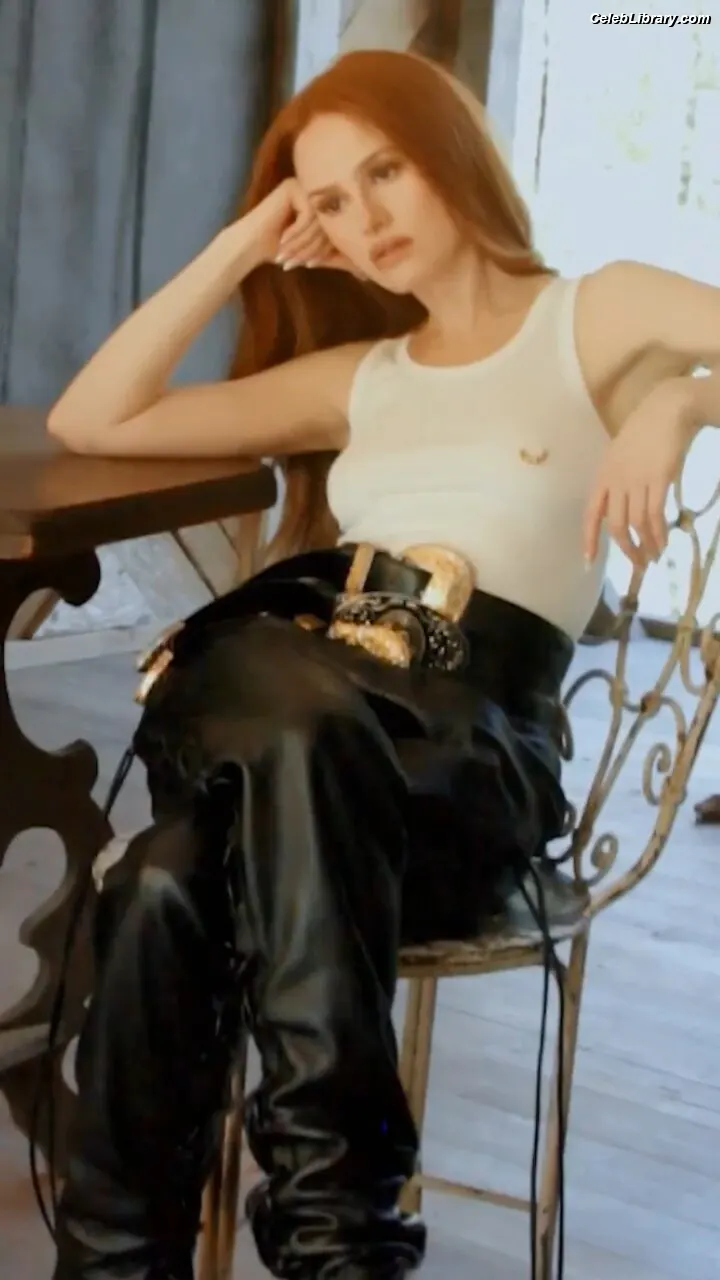Madelaine Petsch photo 21 of 1789
