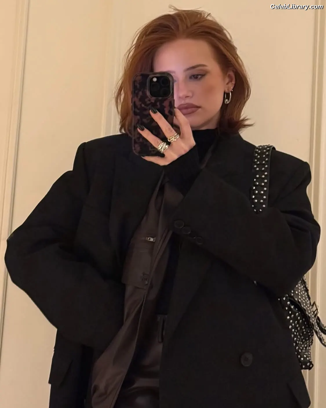 Madelaine Petsch photo 13 of 1789