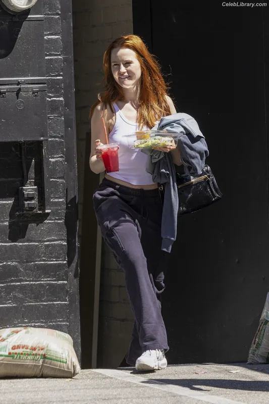 Madelaine Petsch photo 3 of 1780