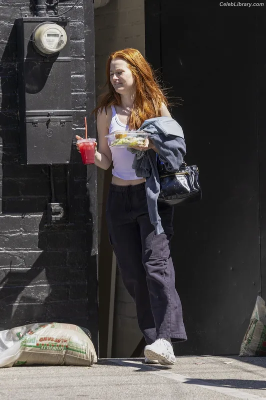 Madelaine Petsch photo 5 of 1780