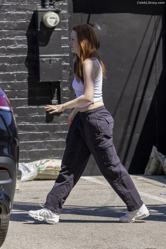 Madelaine Petsch photo 17 of 1780