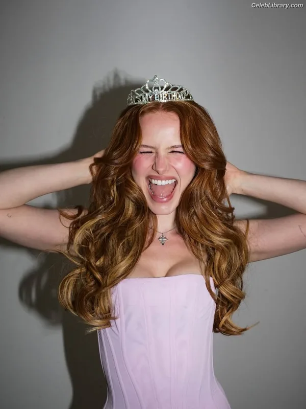 Madelaine Petsch photo 24 of 1780