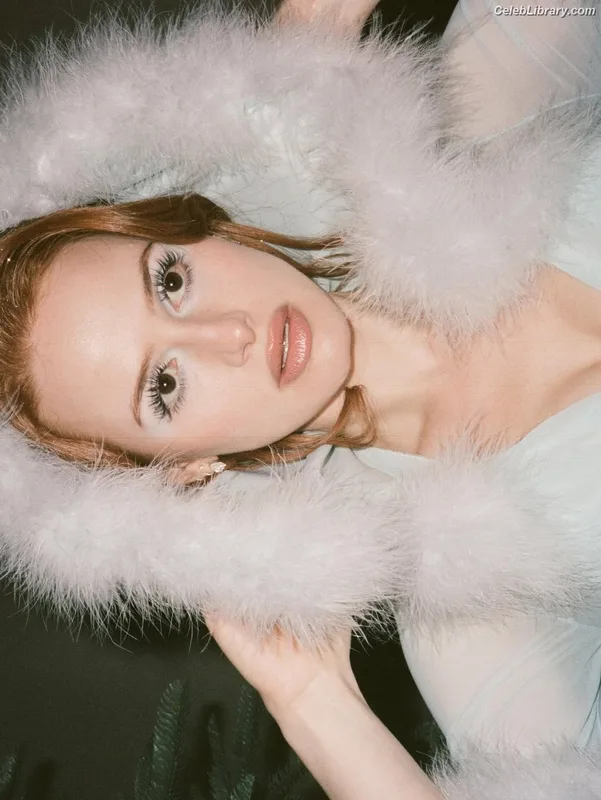 Madelaine Petsch photo 9 of 1780
