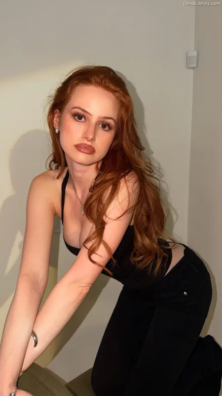 Madelaine Petsch photo 22 of 1780
