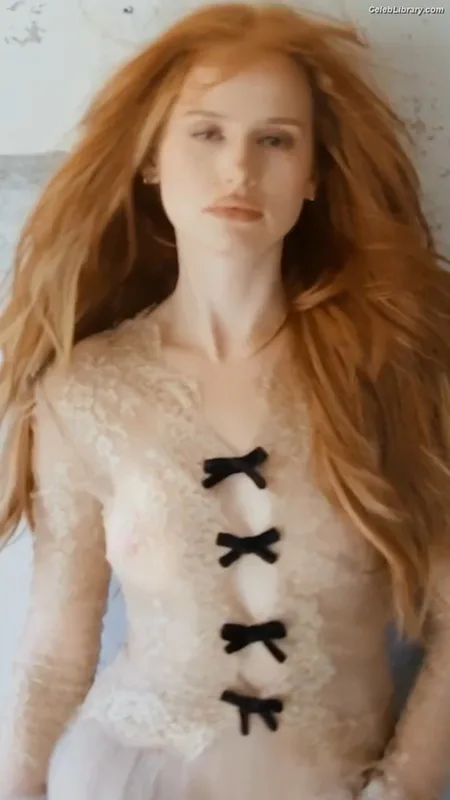 Madelaine Petsch photo 3 of 1780