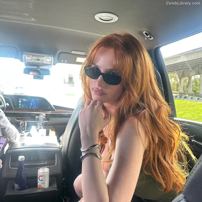 Madelaine Petsch photo 7 of 1780