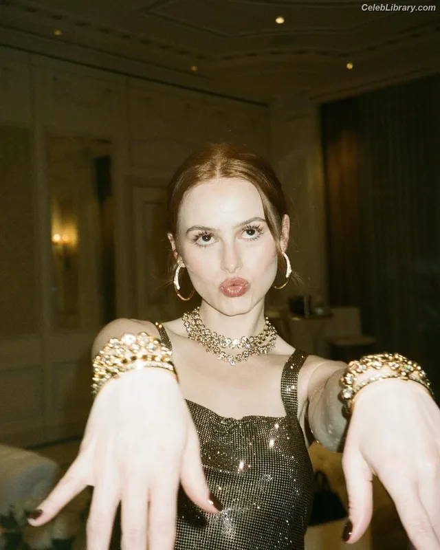 Madelaine Petsch photo 19 of 1780
