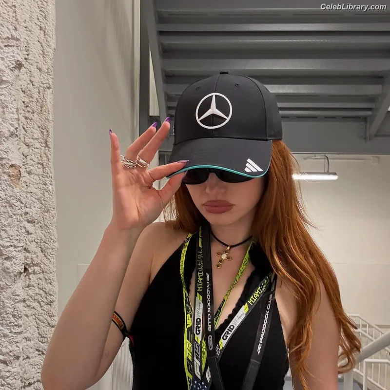Madelaine Petsch photo 3 of 1780
