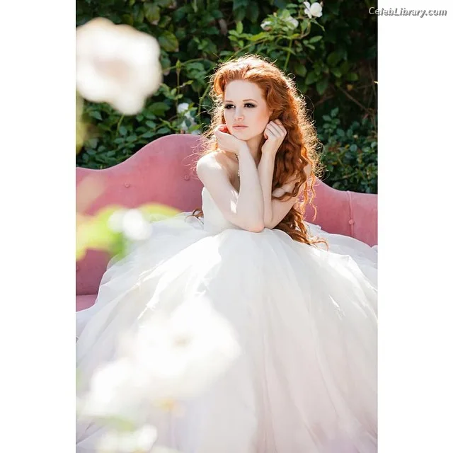 Madelaine Petsch photo 22 of 1780