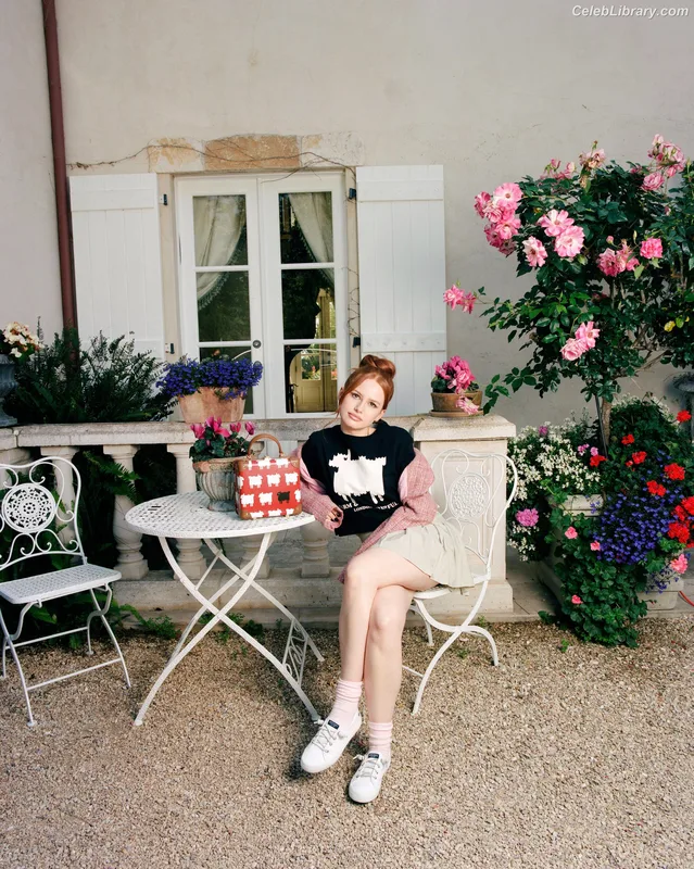Madelaine Petsch photo 16 of 1780