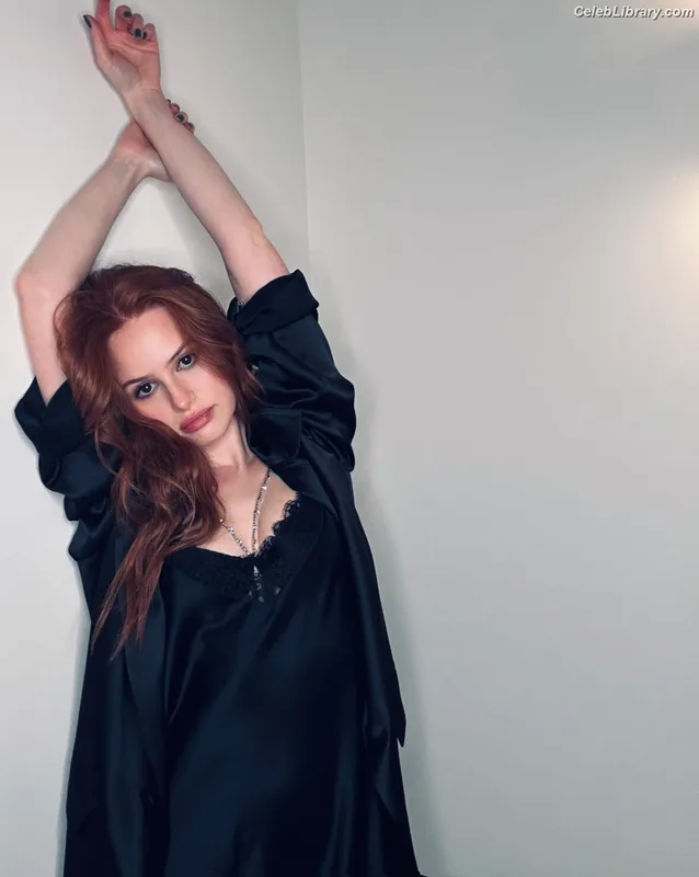 Madelaine Petsch photo 20 of 1780