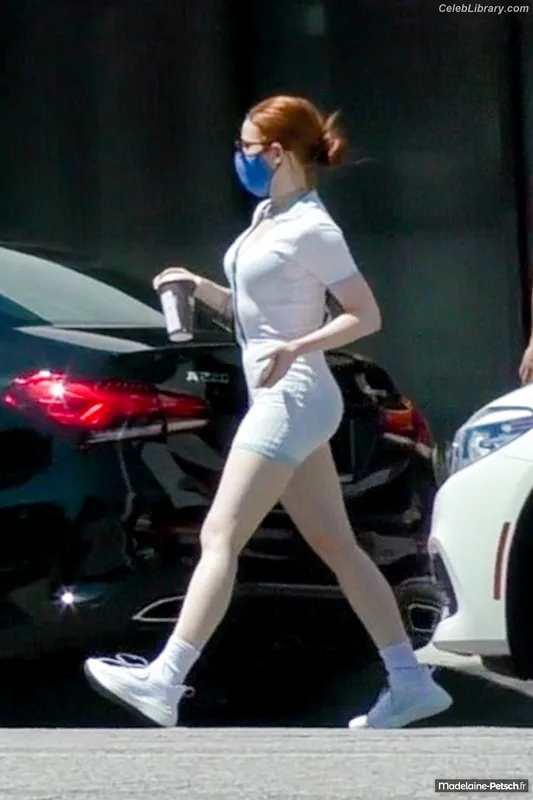 Madelaine Petsch photo 5 of 1780